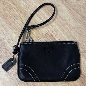 COACH Vintage Wristlet Black Leather